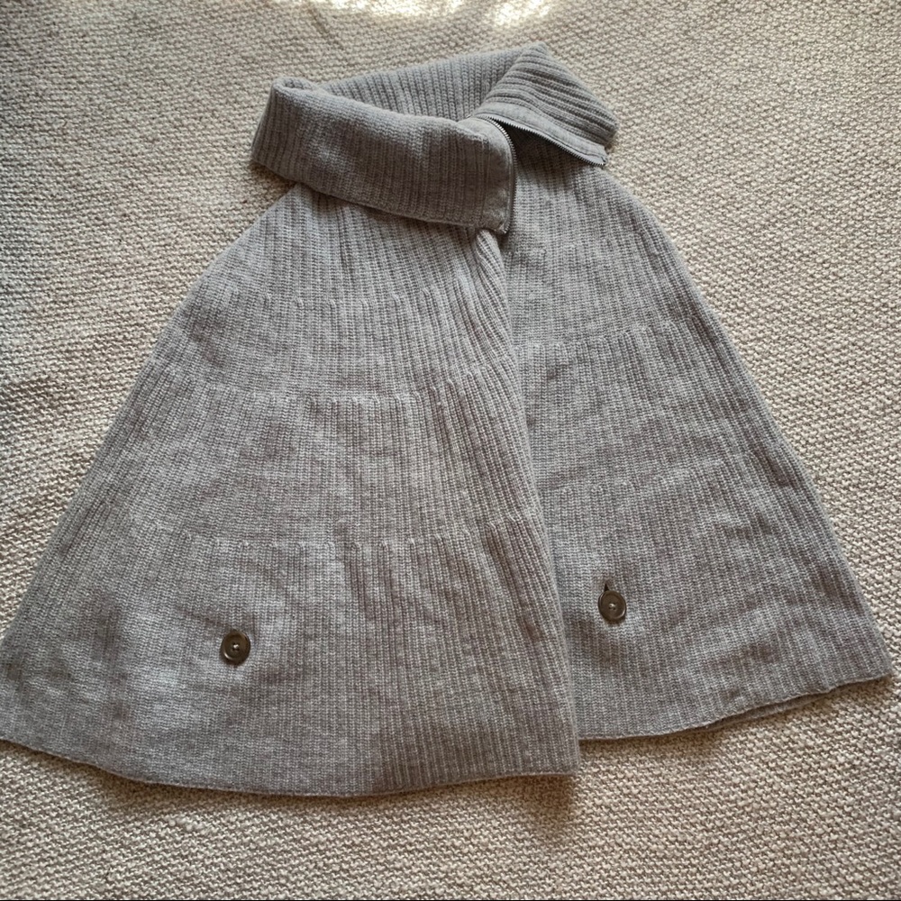 GAP sweater poncho